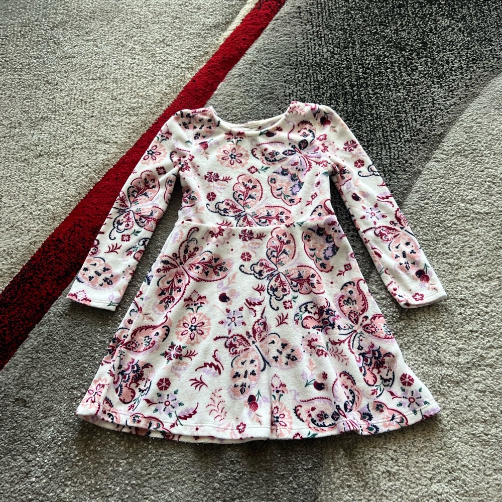 Assorted Girl’s 5PC 2T Dresses And PJ Top Bundle - Picture 2 of 16